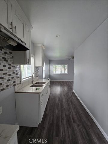 1714 E San Marcus, Compton, CA 90221