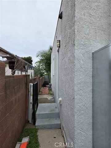 1714 E San Marcus, Compton, CA 90221