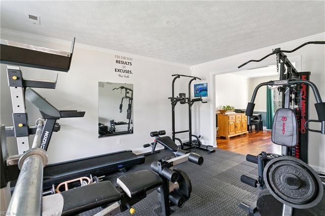 808 Filson CT, Newport News, VA 23608