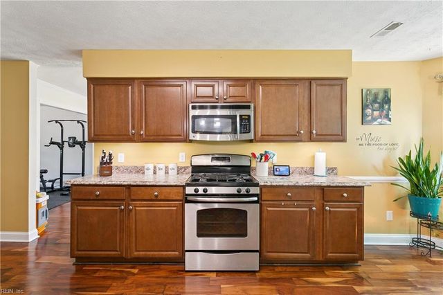 808 Filson CT, Newport News, VA 23608