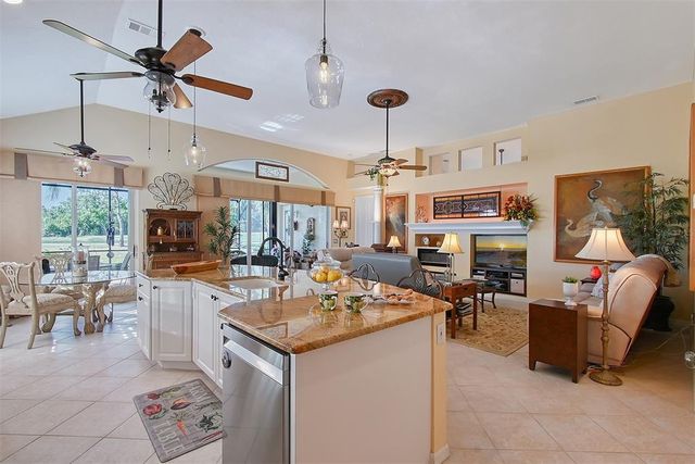 6642 OAKLAND HILLS DRIVE, Lakewood Ranch, FL 34202