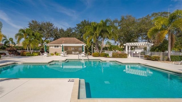 6642 OAKLAND HILLS DRIVE, Lakewood Ranch, FL 34202