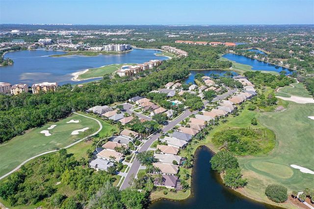 6642 OAKLAND HILLS DRIVE, Lakewood Ranch, FL 34202