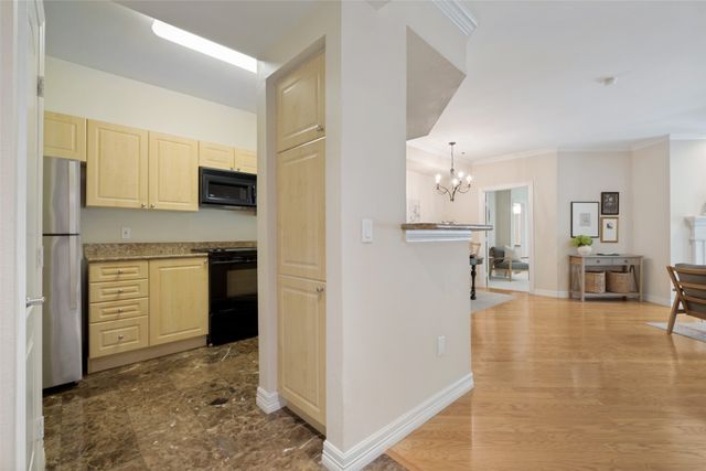 3400 Welborn Street 208, Dallas, TX 75219