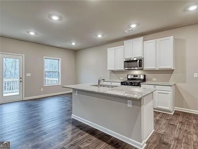 3041 Westgate Park Drive, Loganville, GA 30052