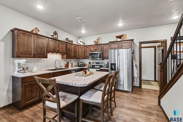 9062 W Ark Pl Place, Sioux Falls, SD 57106