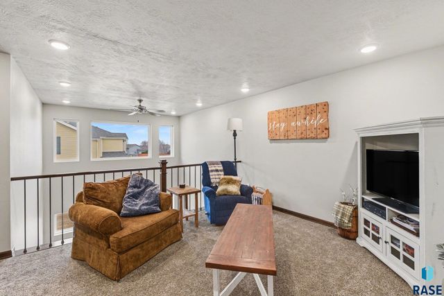 9062 W Ark Pl Place, Sioux Falls, SD 57106