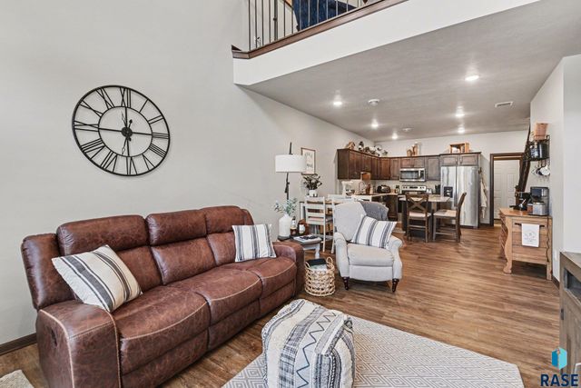 9062 W Ark Pl Place, Sioux Falls, SD 57106