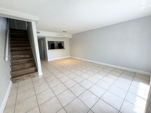 8600 SW 109th Ave 4-202, Miami, FL 33173