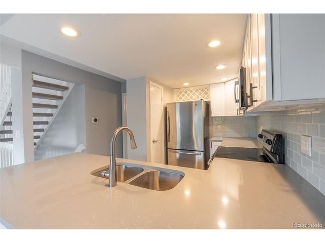 8055 Holland Ct B, Arvada, CO 80005
