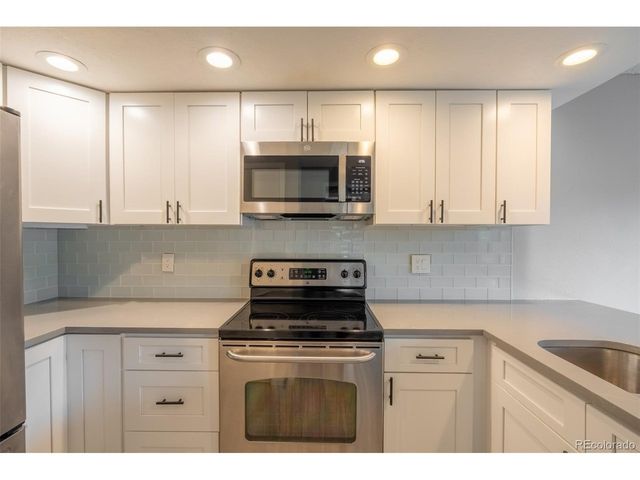 8055 Holland Ct B, Arvada, CO 80005