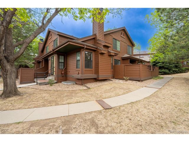 8055 Holland Ct B, Arvada, CO 80005