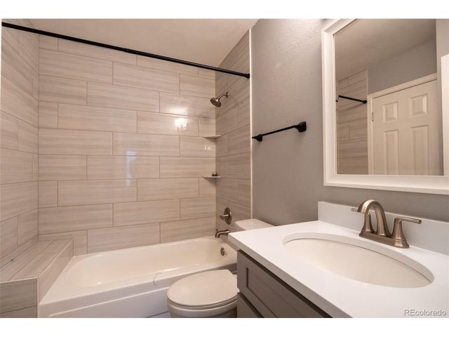 8055 Holland Ct B, Arvada, CO 80005