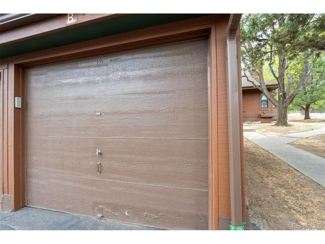 8055 Holland Ct B, Arvada, CO 80005