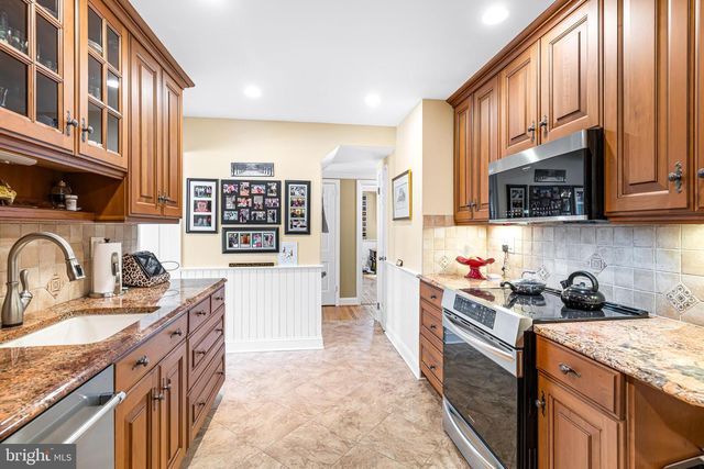 1061 KIPLING RD, Jenkintown, PA 19046