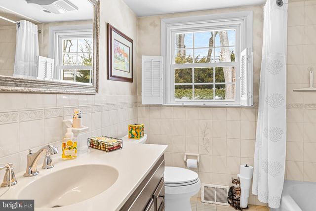 1061 KIPLING RD, Jenkintown, PA 19046