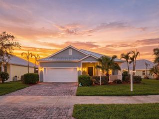 615 NE Canoe Park Circle, Port St. Lucie, Port St Lucie, FL 34983