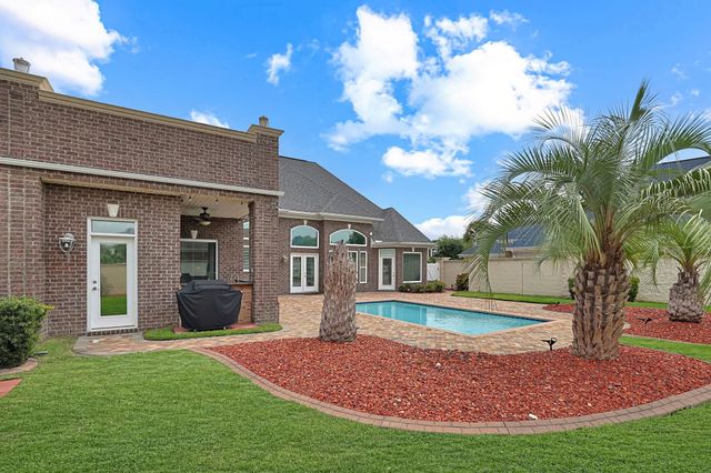 600 Falling Water Ct., Little River, SC 29566