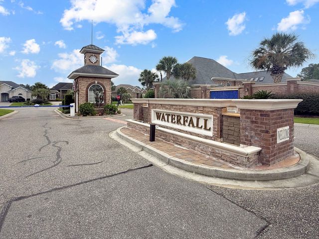 600 Falling Water Ct., Little River, SC 29566