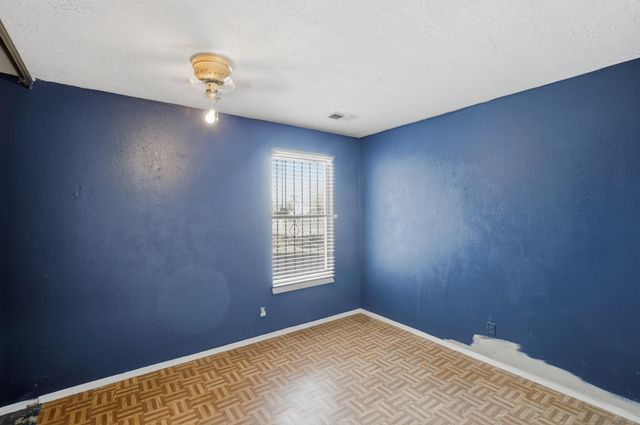 631 Western Hills Drive SE, Rio Rancho, NM 87124