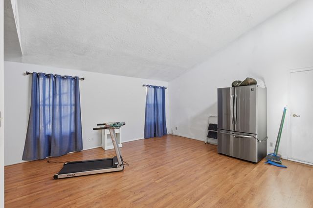 631 Western Hills Drive SE, Rio Rancho, NM 87124