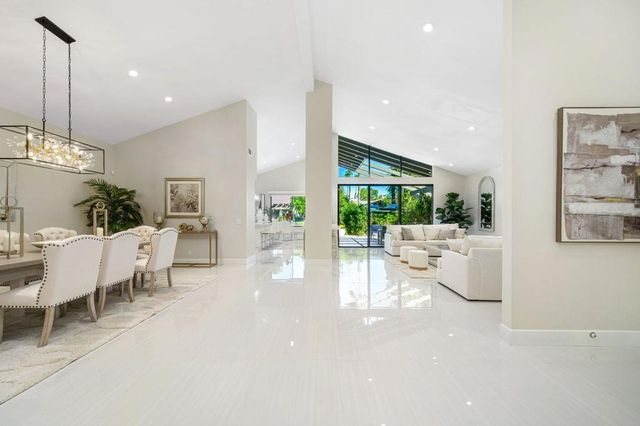 198 Green Mountain Drive, Palm Desert, CA 92211