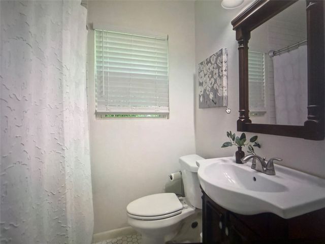 8732 Glencrest Lane, Dallas, TX 75209