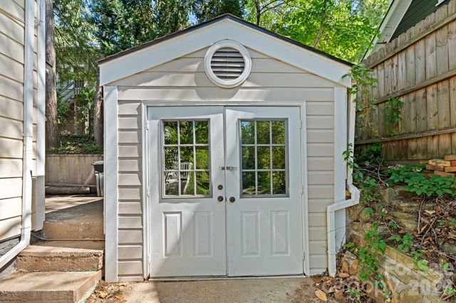 238 Forest Hill Drive, Asheville, NC 28803