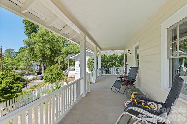 238 Forest Hill Drive, Asheville, NC 28803