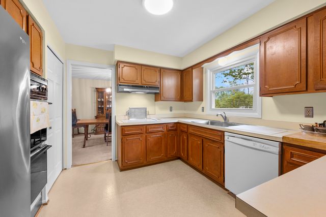 19168 Chelton Drive, Beverly Hills Vllg, MI 48025