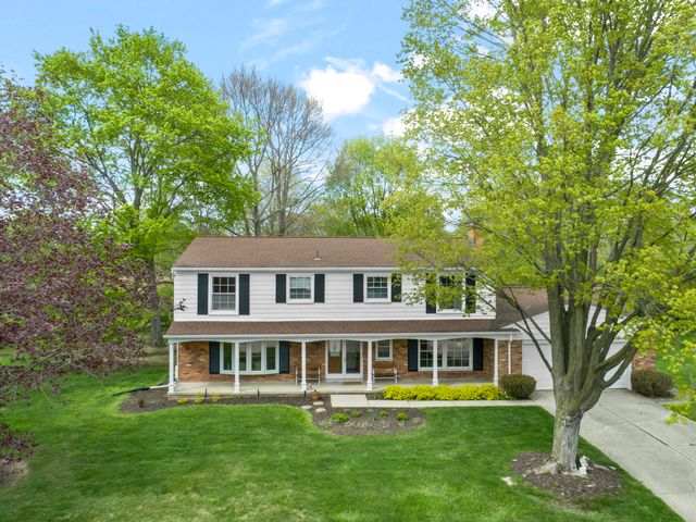 19168 Chelton Drive, Beverly Hills Vllg, MI 48025
