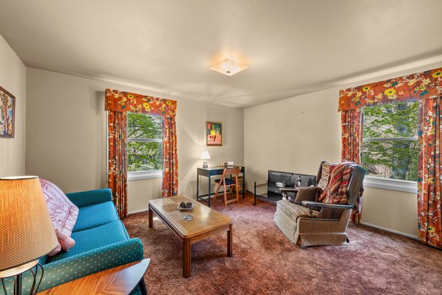 19168 Chelton Drive, Beverly Hills Vllg, MI 48025
