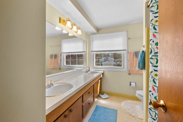 19168 Chelton Drive, Beverly Hills Vllg, MI 48025