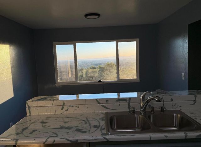 90 Apica, Oroville, CA 95967