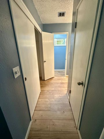 90 Apica, Oroville, CA 95967