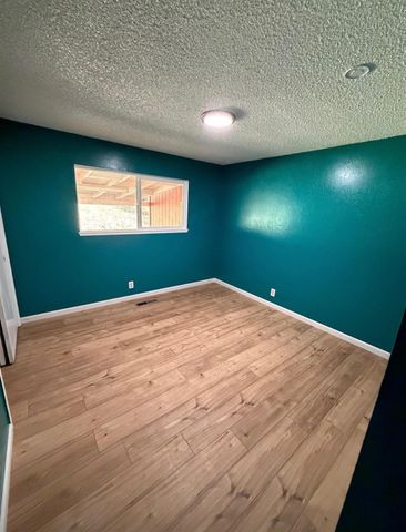 90 Apica, Oroville, CA 95967