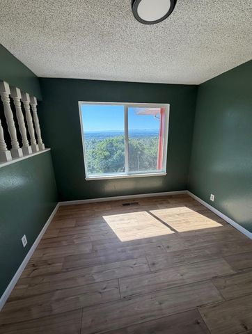 90 Apica, Oroville, CA 95967