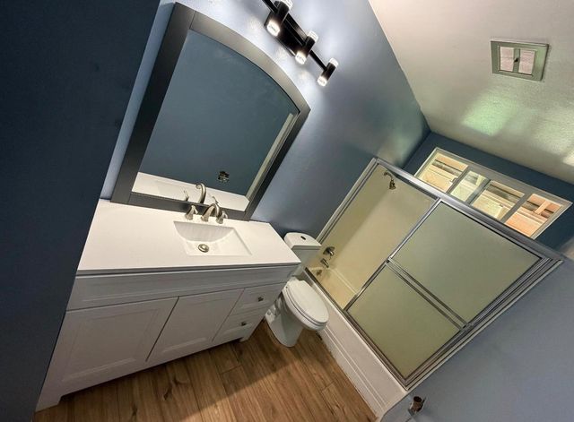 90 Apica, Oroville, CA 95967