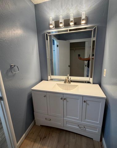 90 Apica, Oroville, CA 95967