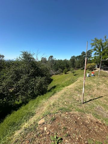 90 Apica, Oroville, CA 95967