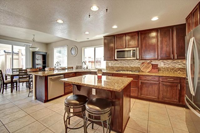 493 Williams St, Folsom, CA 95630