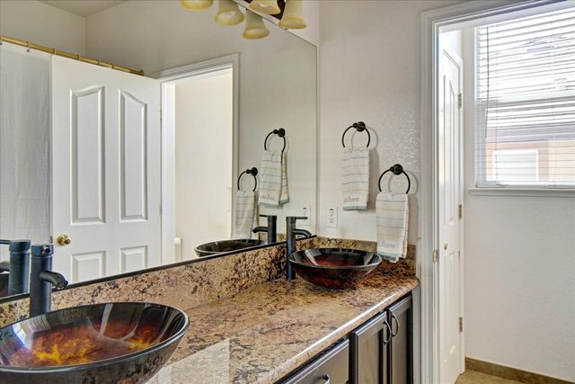 493 Williams St, Folsom, CA 95630