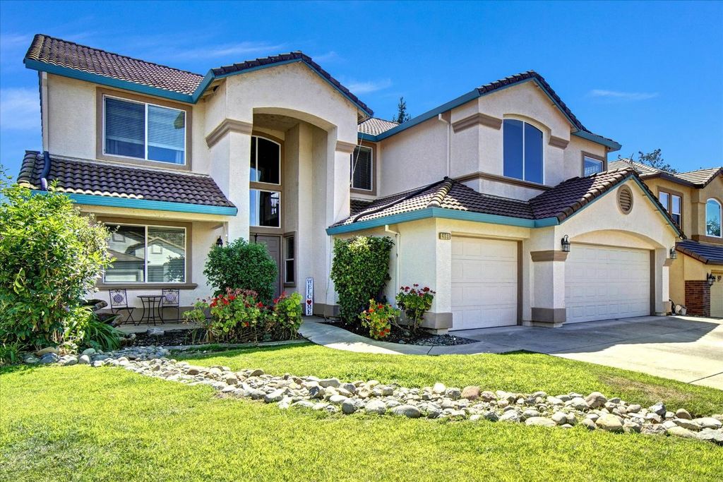 493 Williams St, Folsom, CA 95630