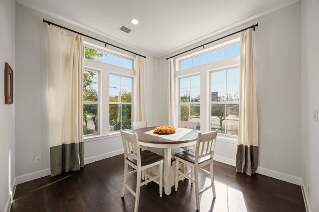 730 Spanish Oaks Place, Dallas, TX 75204