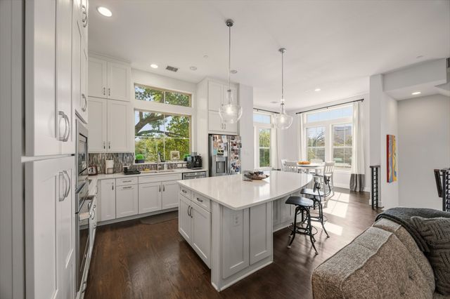 730 Spanish Oaks Place, Dallas, TX 75204