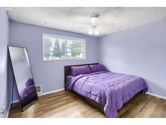 3890 Sw 203RD Ave, Beaverton, OR 97078