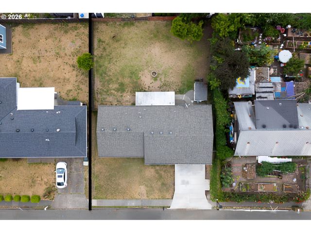 3890 Sw 203RD Ave, Beaverton, OR 97078