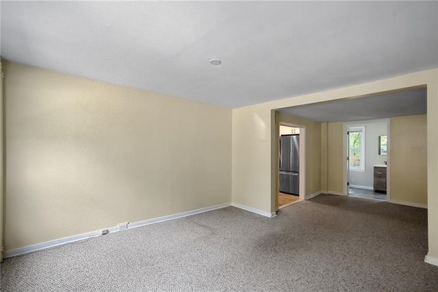 2 Plainfield Pike, Foster, RI 02825