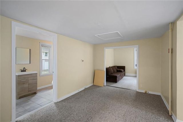 2 Plainfield Pike, Foster, RI 02825