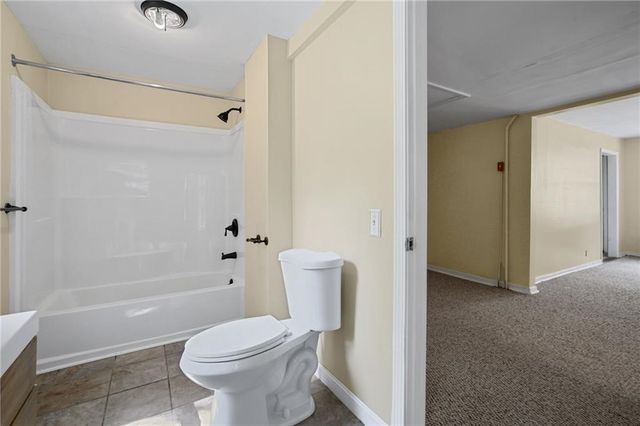 2 Plainfield Pike, Foster, RI 02825